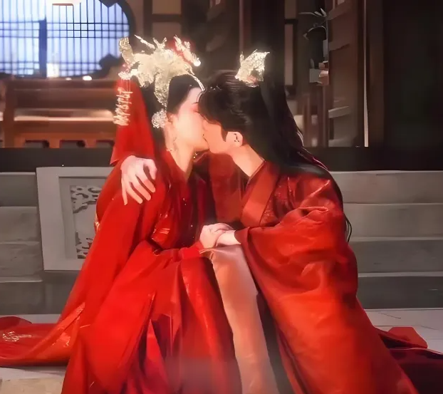 吻戏界扛把子李沁对不同男星的态度差距