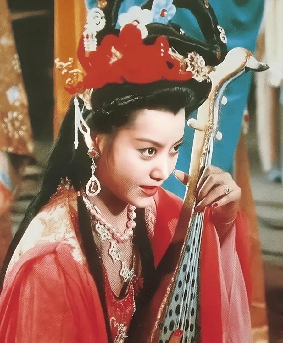 西游记十大颜值女配:嫦娥位列第三,女儿国国王成无数观众意难平!