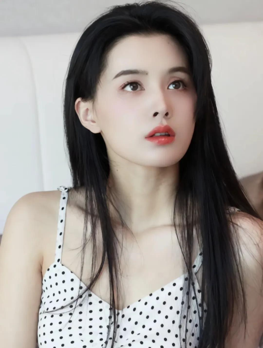 短剧女神重新洗牌: 新人亮颜力争上游 个个千娇百媚 令人眼花缭乱