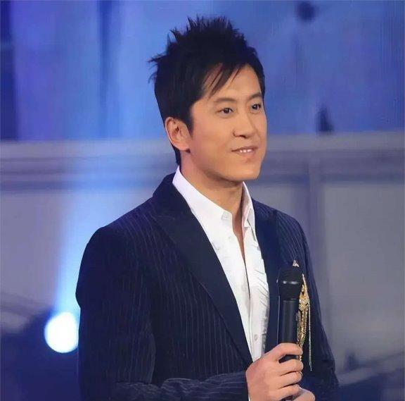 55岁毛宁参加商演,近照曝光!暴瘦到完全认不出,凭声音辨别!