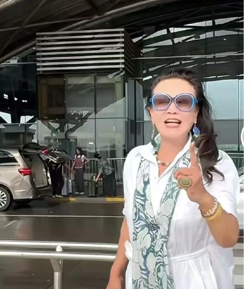 大s被骂到关闭评论区，从信心满满到落荒而逃，到底发生了什么？