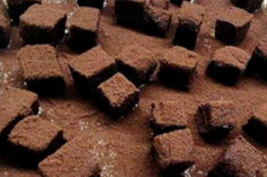 我国学者研究发现，吃巧克力，可降低高血压、死亡、心血管死亡、痴呆死亡风险