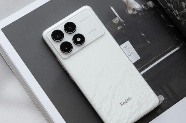 “4款性价比超高手机,配置媲美旗舰,快来捡漏!”