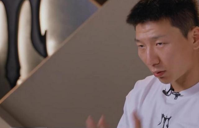 《披哥4》首播!几位专业的歌手愣是比不过一个专业的演员!