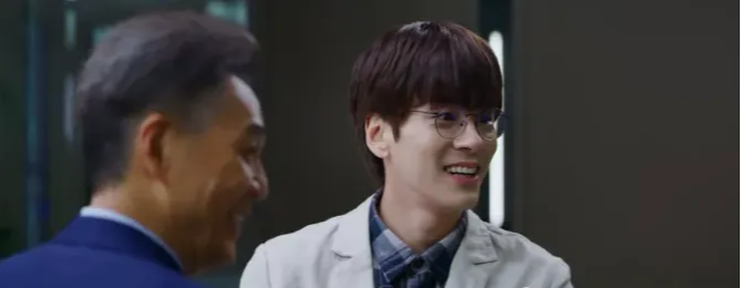 开播4集飙升榜第一!甜宠又爆笑,这部剧真下饭!