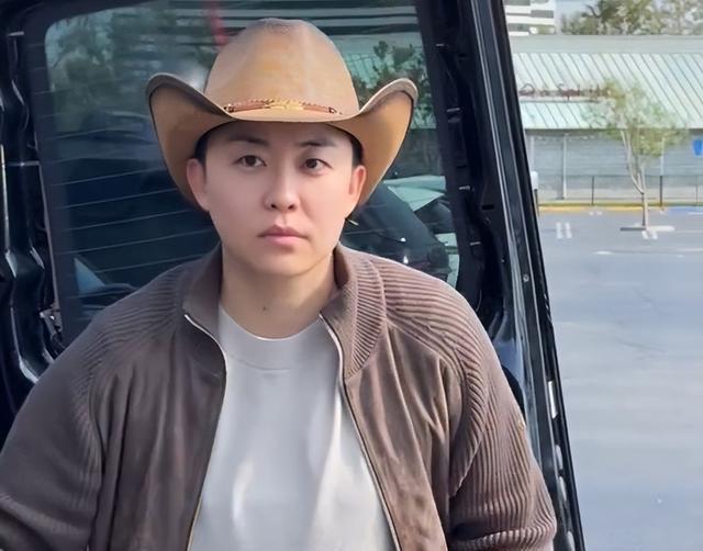 叶海洋回应网暴：乌鸦的世界里，天鹅有罪！两孩子奶粉引热议！