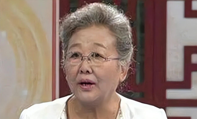 “神医”刘洪斌：3年换9个身份，坑了无数老年人，如今下场如何？