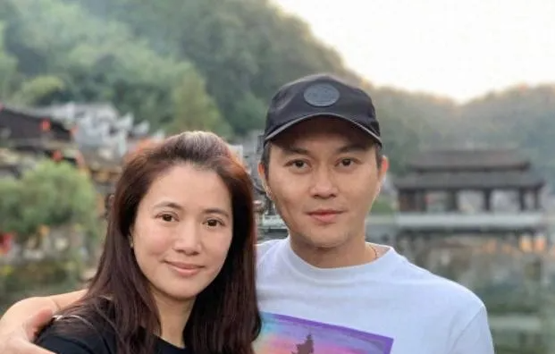 邱淑贞现身袁咏仪生日派对，亮点却是魔童，身高和父亲张智霖一样高