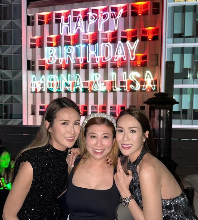 10亿身家双胞胎女星高调庆生！双份名牌礼物铺满桌，大批明星到贺