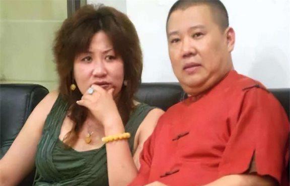 十多年过去了，那个说要帮侯耀文照顾女儿的郭德纲，履行承诺了吗