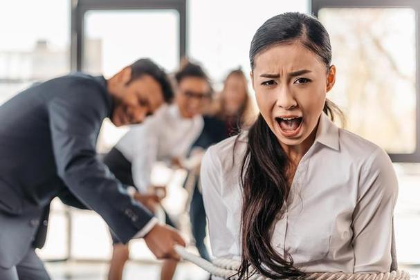 从受害者到抗争者：一次职场霸凌全面解析