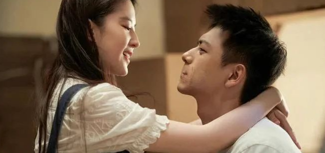 李现刘亦菲被曝恋情?同出同行掀起热议,网友热议:坚决不站这对CP!