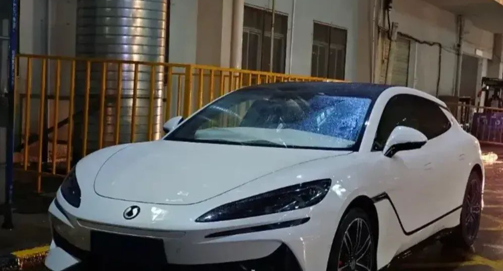 比亚迪申报超级内燃机，与保时捷同款技术！老王被打脸了？