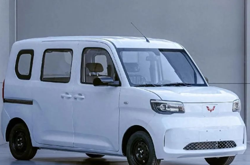 五菱又出爆款：外观小巧可爱、灵活空间，2、2座椅