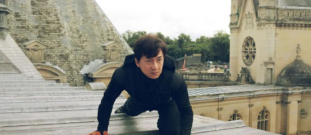 《传说》亏了3.3亿,成龙不甘心,又耗资2.5亿带来一部新片