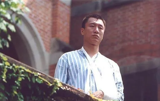 孙红雷和她拍吻戏吐了三天,至今都有阴影,从此不再接吻戏!