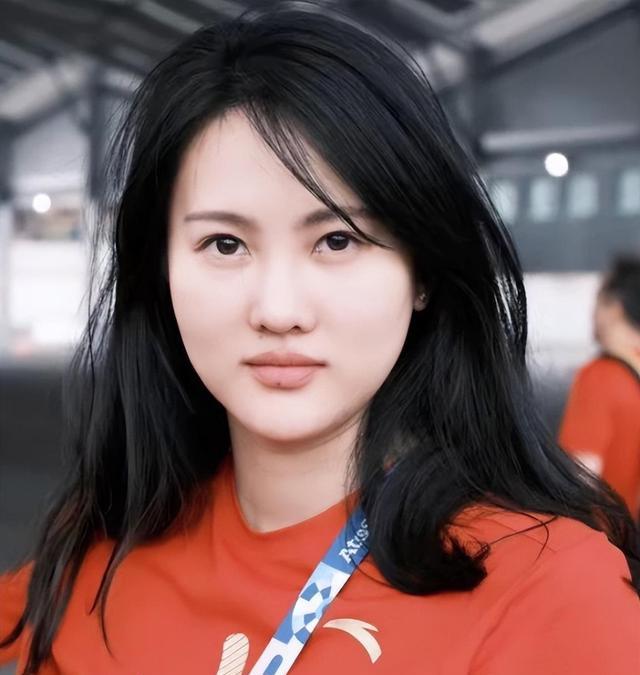 霍启山以一种意外的方式,引发全网的关注!网友“乱点鸳鸯谱”