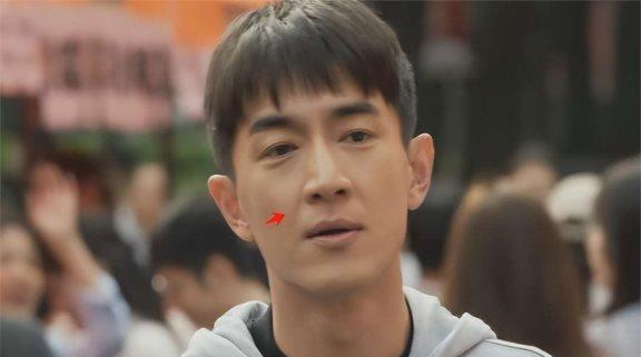 笑掉大牙!一脸褶子演“大学生”?央视《玫瑰的故事》选角真错误