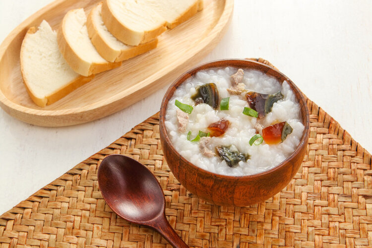 皮蛋被美国评为“最恶心食物”榜首,含铅会中毒?告诉你答案