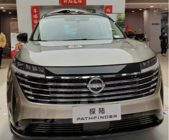 252马力黑马来袭！5.2米大6座SUV跌至19万，比汉兰达动力强