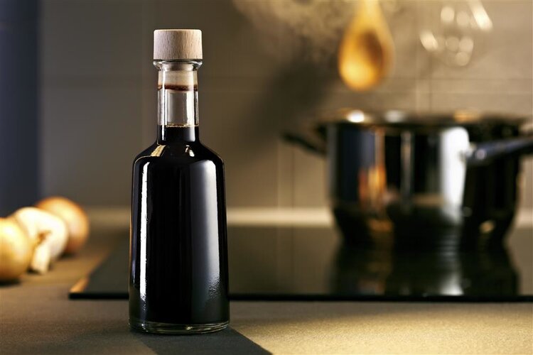 53岁男子，坚持每天喝醋“软化血管”，半年后健康状况如何？