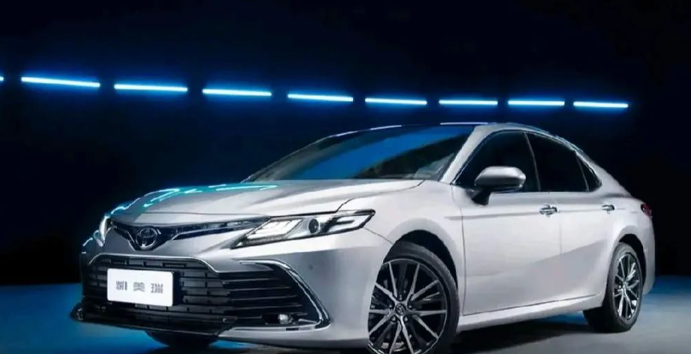 丰田最值得入手的三款SUV，空间大油耗低，开30万公里不动一颗螺丝