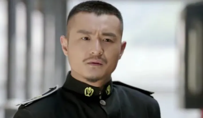 仅播出一天，收视率直接破1，演员阵容雄厚，配角都是实力派