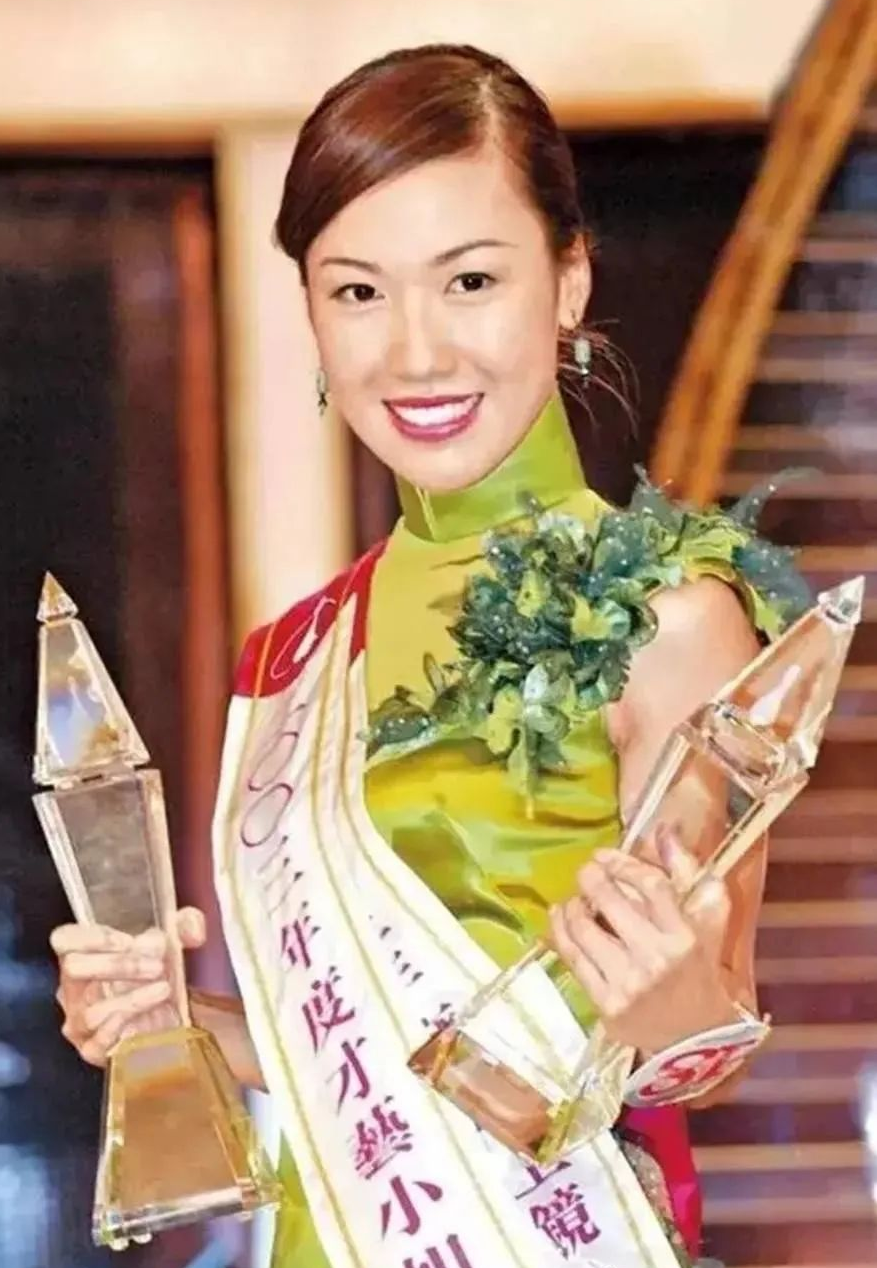 李施嬅:从TVB女星到内地火红,演技炸裂让人爱!