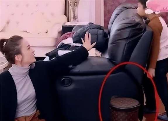 佩戴“上亿天珠”炒菜,一年两亿零花钱,她为何还是想离婚?