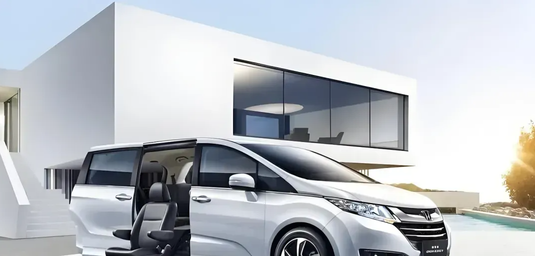 全新本田奥德赛17.58万起，轴距2米9，全系配3.5L、10AT