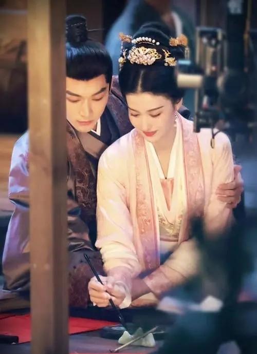 人民文娱发文点评《柳舟记》,短短25个字,完全说到观众心坎上了