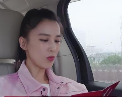 深扒之下我才明白,万茜夫妻今天这颗“雷”,早在10年前就种下了