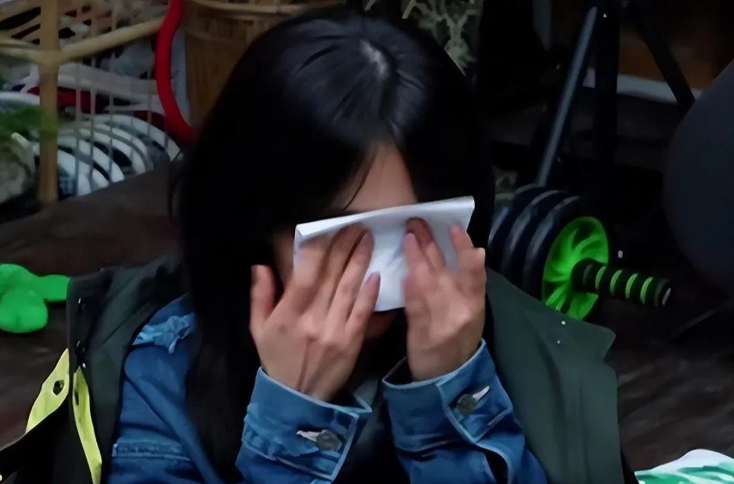 你猜33岁的国民闺女谭松韵竟走上了另一条意想不到的道路！