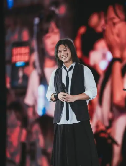 梁龙:我最烦的就是五月天,他们和摇滚没有什么关系