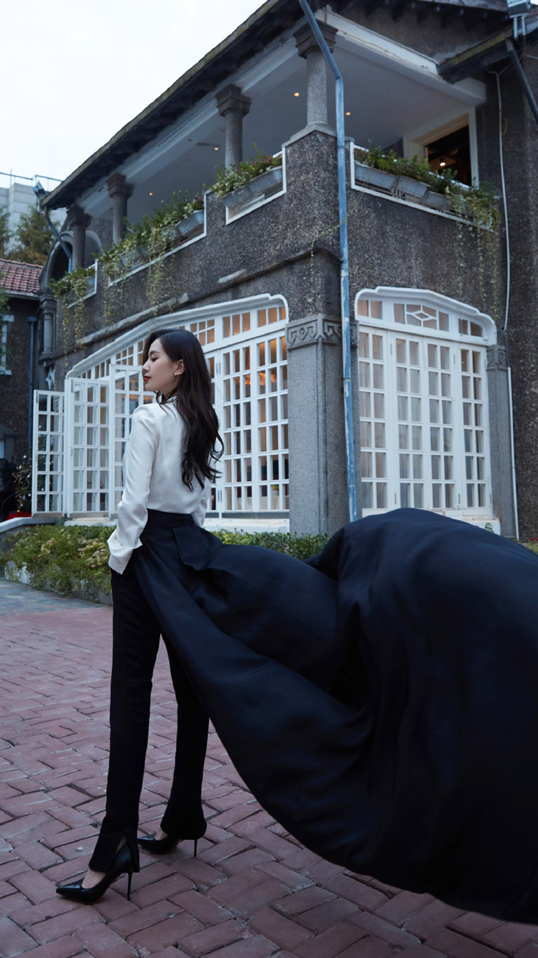 刘诗诗时尚大片来袭, 太飒了吧