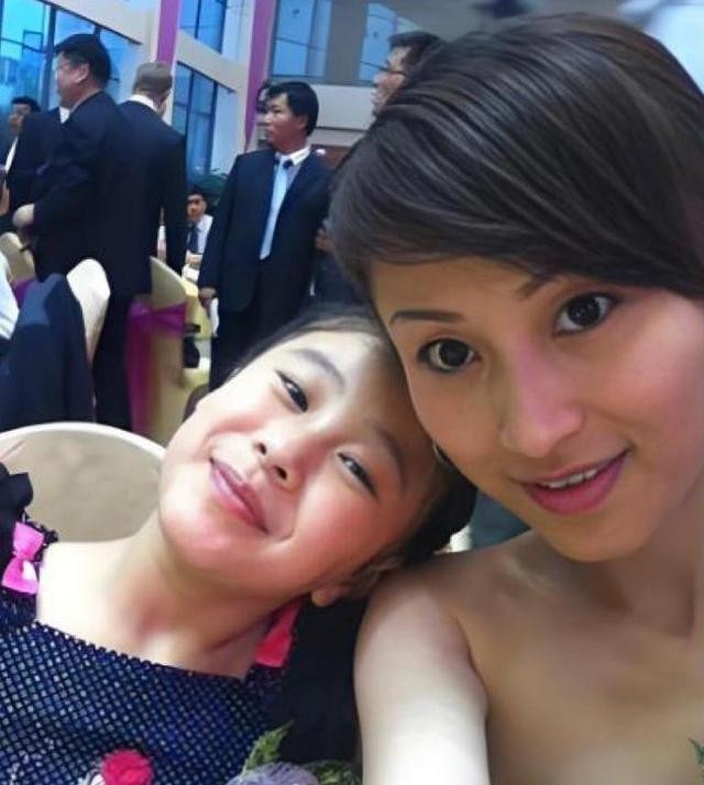 杨子前妻陶虹：离婚不离家，黄圣依是我闺蜜，她坐月子是我看护的