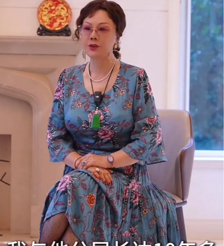 相声演员出轨塌房！小三聊天记录曝光，原配下场开撕，分居10年