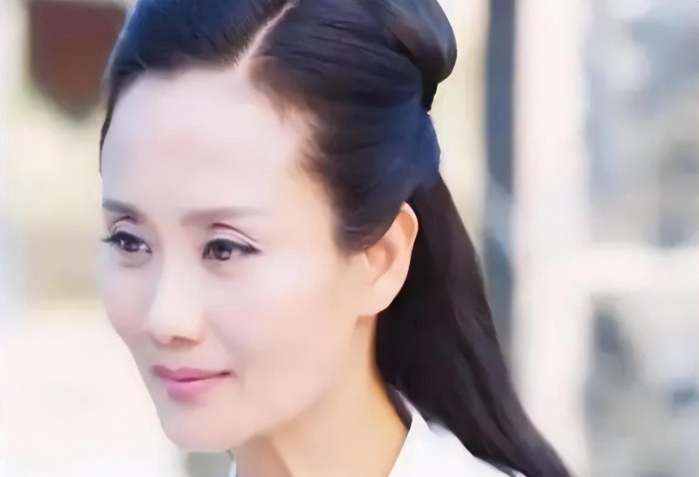 “儿子”是一线明星,女儿是奥运冠军,可58岁的她才算是人生赢家