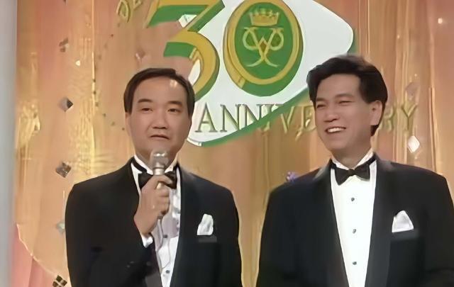 突传噩耗！香港主持人刘家杰被曝离世，移民加拿大深居简出多年