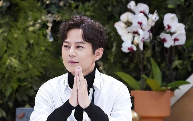 至今未婚的8位大龄男星,各有各的苦衷,最大69岁,最小39岁