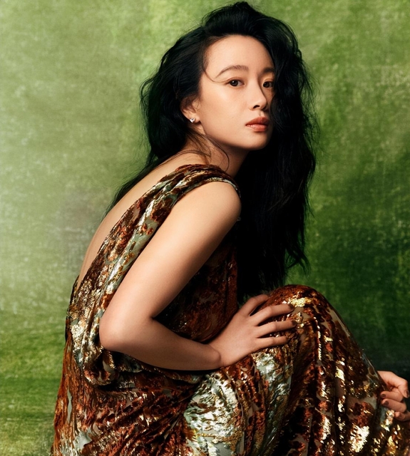 《墨雨云间》的火,李梦却无福消受,她的荒唐,早就被张颂文看穿