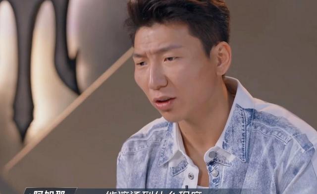 《披哥4》首播!几位专业的歌手愣是比不过一个专业的演员!