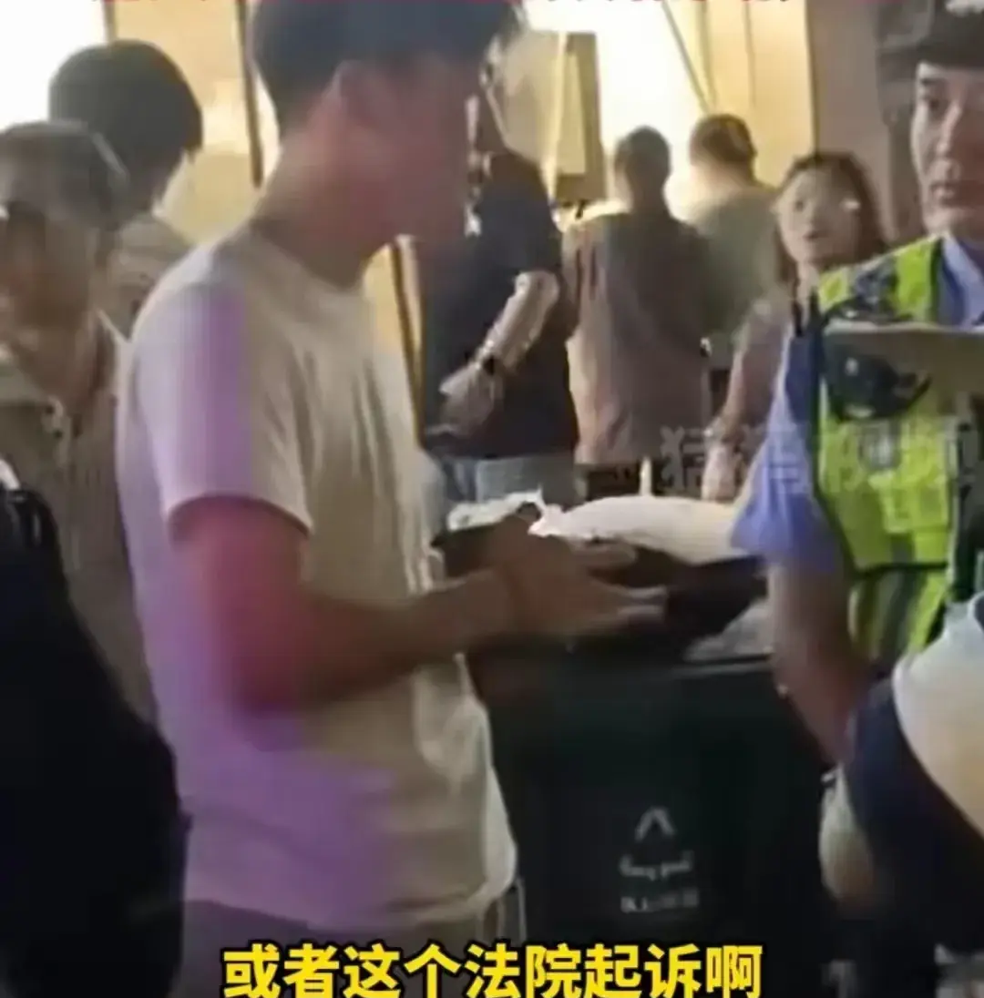 罚得好！16岁男孩剪烫发4000元后续：官方通报，当地网友一吐为快