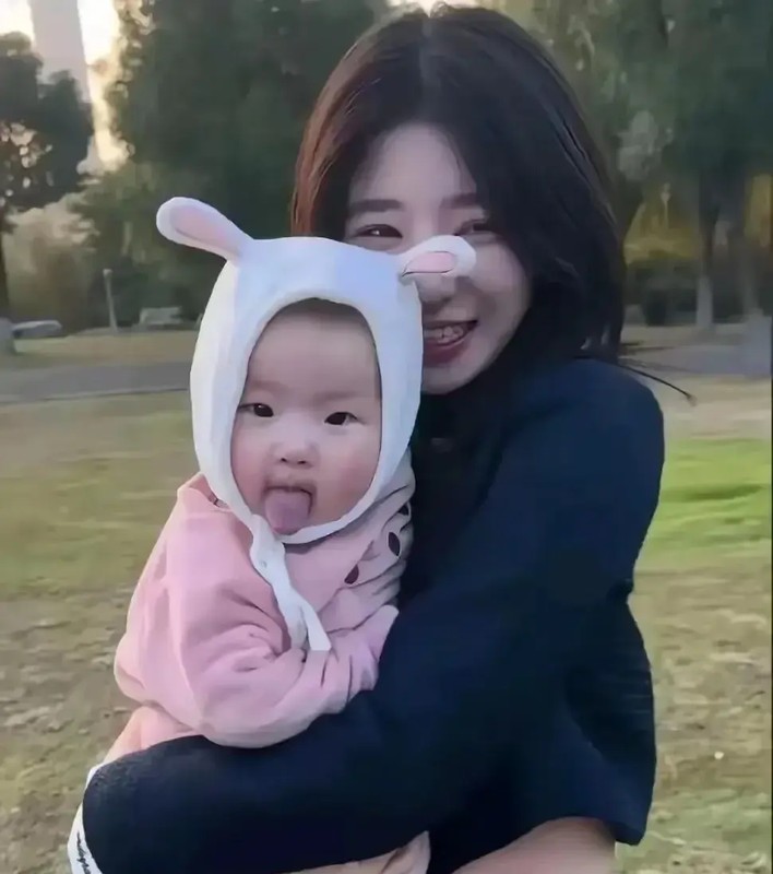 王思聪私生女事件反转?李雨婵实名举报黄一鸣,闪闪的未来谁来守护?