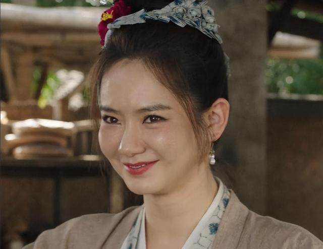 “硅胶脸”又来祸害献礼剧?高颜值被打回原形,演技再好也没用