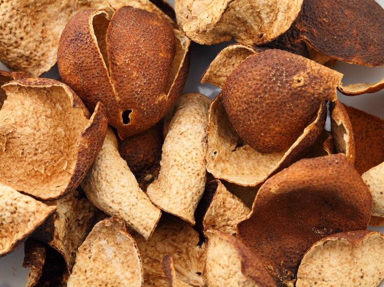 坚持用陈皮泡水喝，身体能收获什么好处？和5味食材搭配效果翻倍