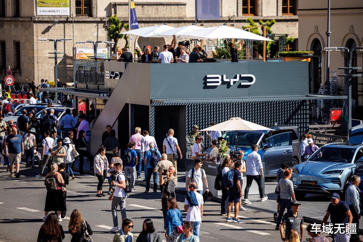 2025中国车出口爆卖700万辆,全球市场格局要重新“洗牌”了?