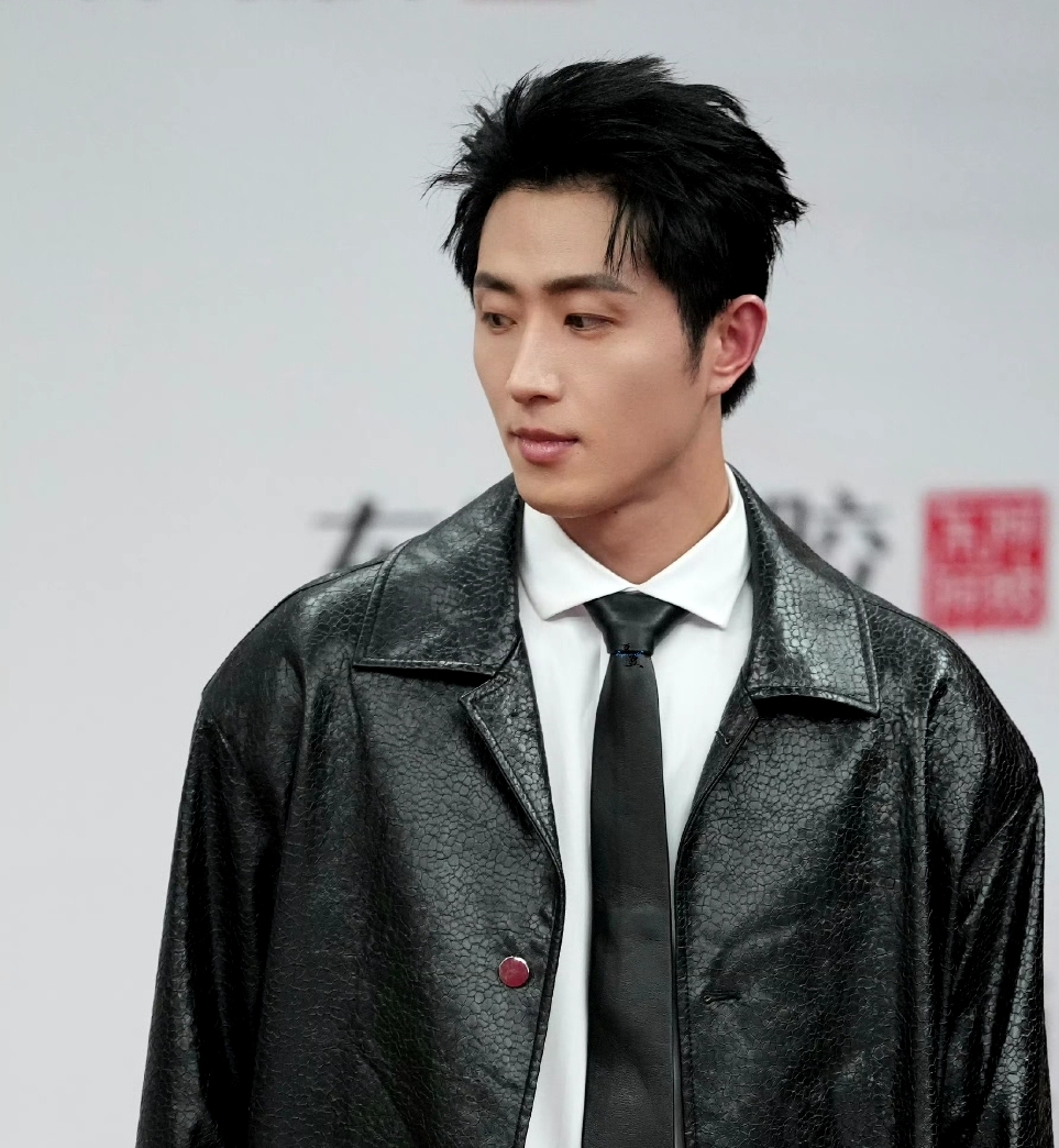 短国纯生图：岳雨婷影楼风，王凯沐双眼呆滞，何健麒全场最好看