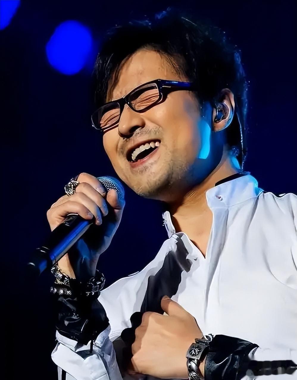 记吃不记打？继汪峰哈尔滨演唱会后，迎来天津站，网友坐不住了