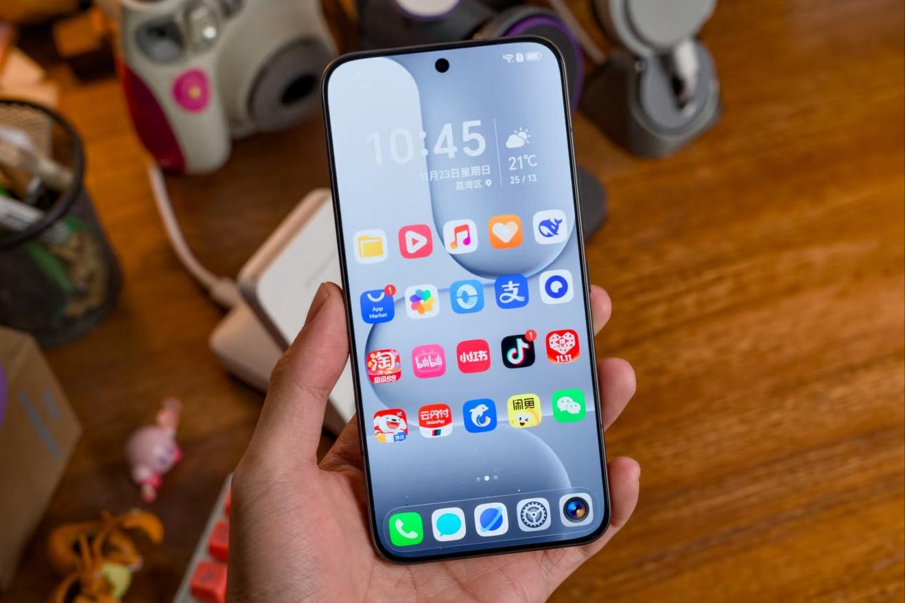 榮耀“不講武德”！一個月跌至2294元，超窄直屏+2億主攝+8000mAh